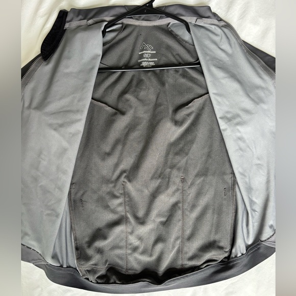 7Mesh | SIZE SMALL WOMEN Fitted Cycling Bike Jersey - Picture 2 of 4